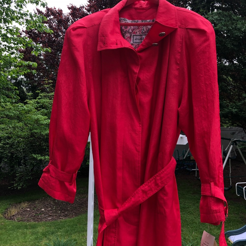 Coat - Picture 2 of 7